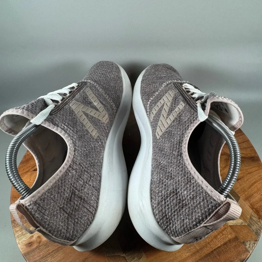 New Balance FuelCore Coast v4 Womens 10 Pink Grey Running Shoes WCSTLRH4